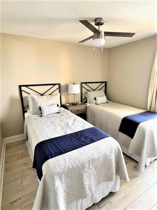 Beachfront Retreat- "The Getaway" Destin Luaran gambar